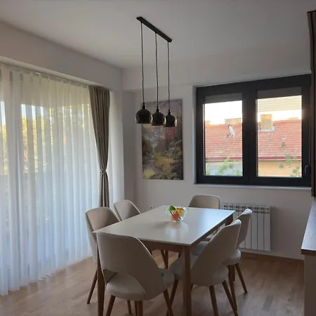 Urban Nest - Free Parking *