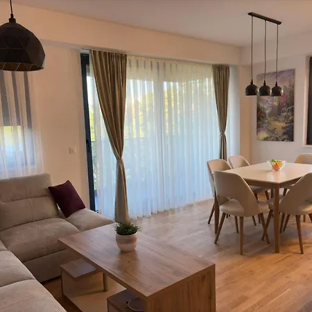 Urban Nest - Free Parking