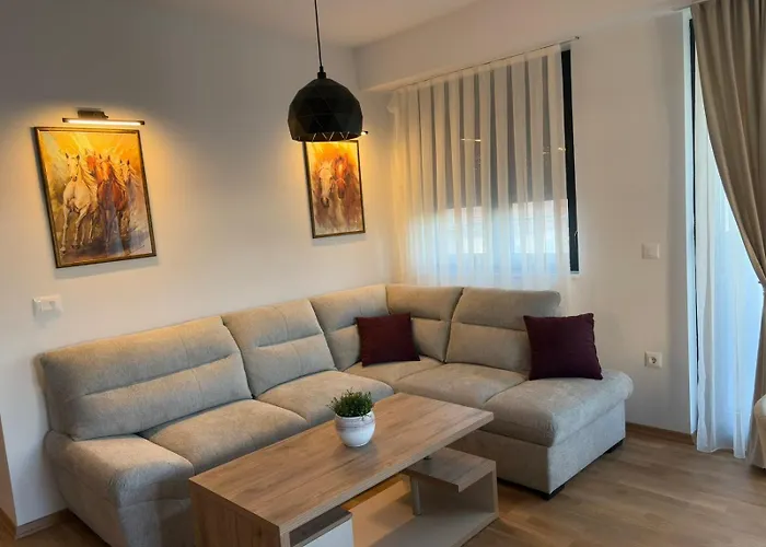 Urban Nest - Free Parking Apartment Skopje